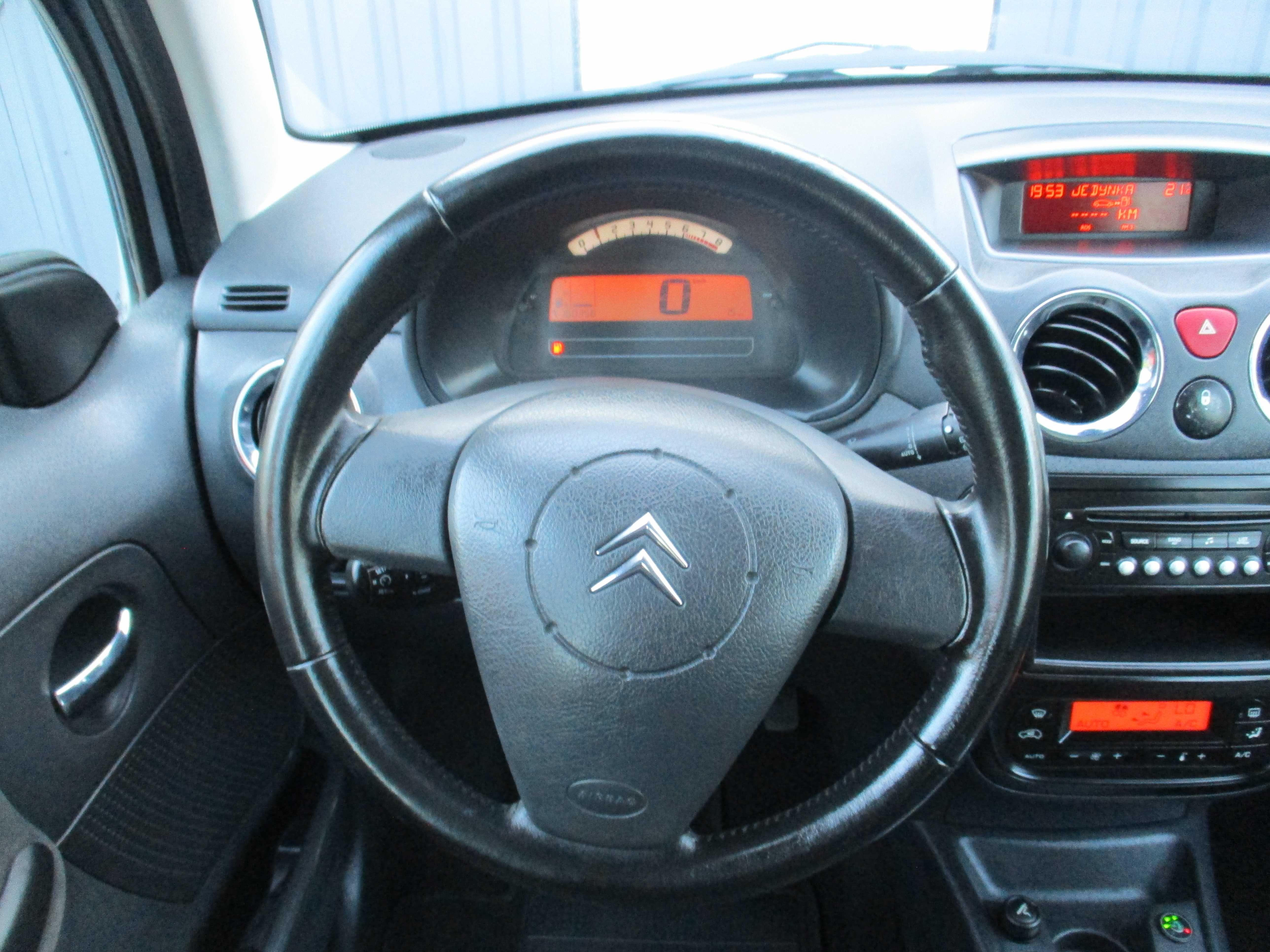 Sprzedam Citroen c3 1,1 + gaz 60kM 2010 rok produkcji