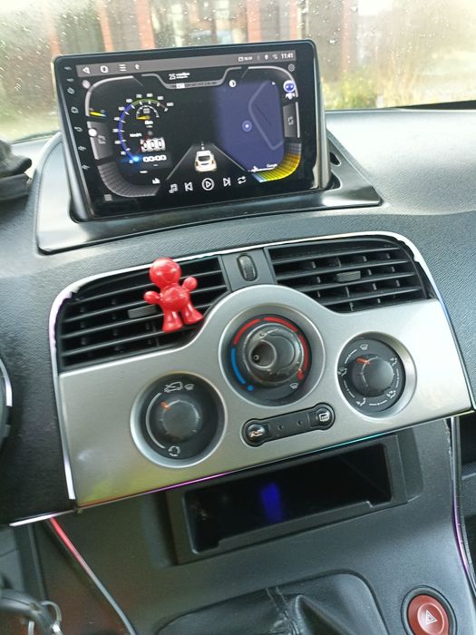 Рено Кенго 2011 р.