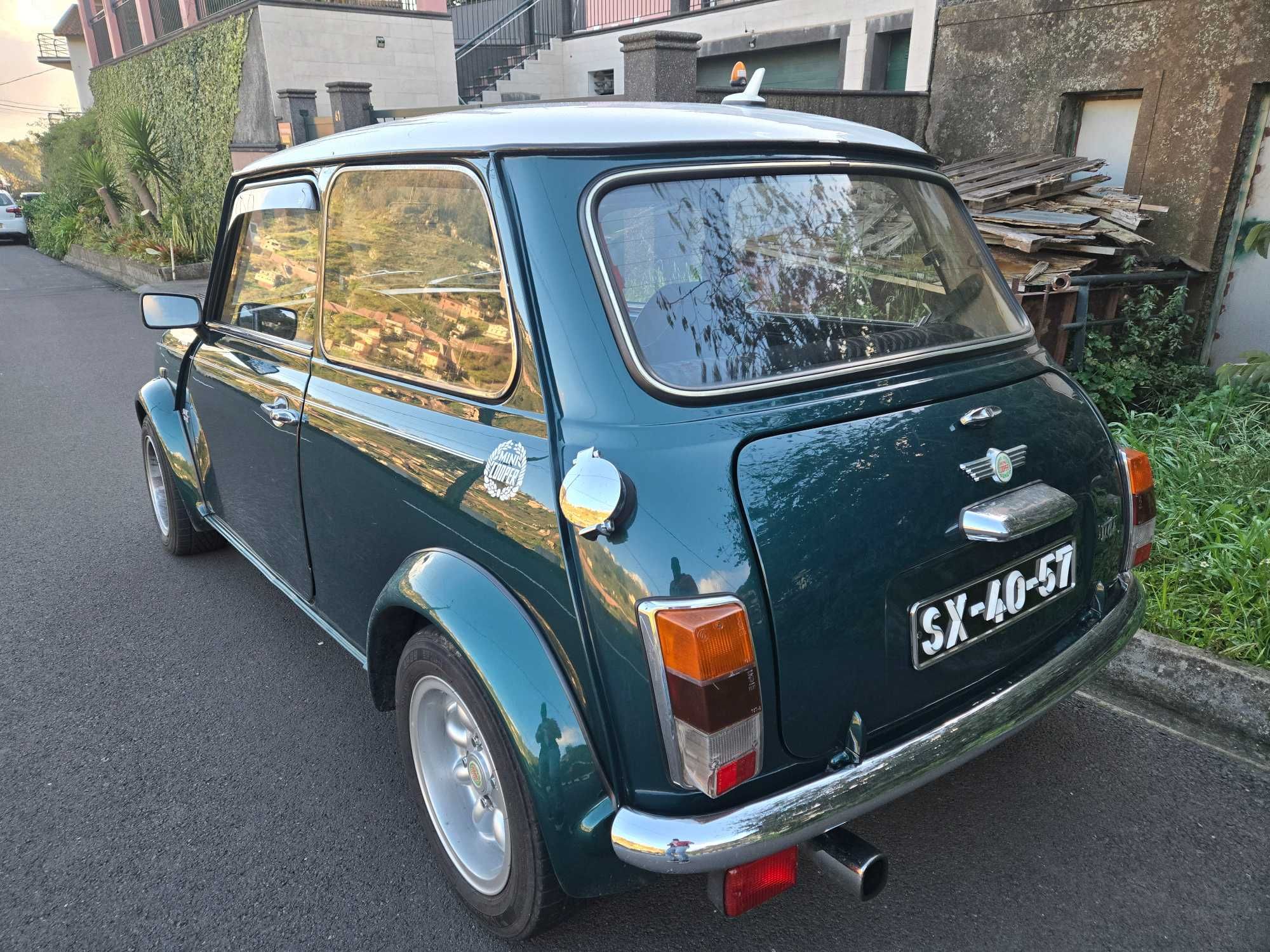 Mini Cooper 1300 livrete / Cx 5 Velocidades