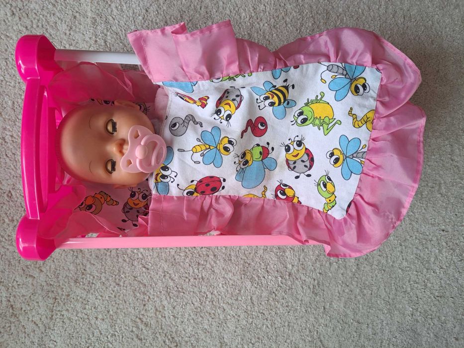 Lalka bobas Smiki łóżeczko kołderki