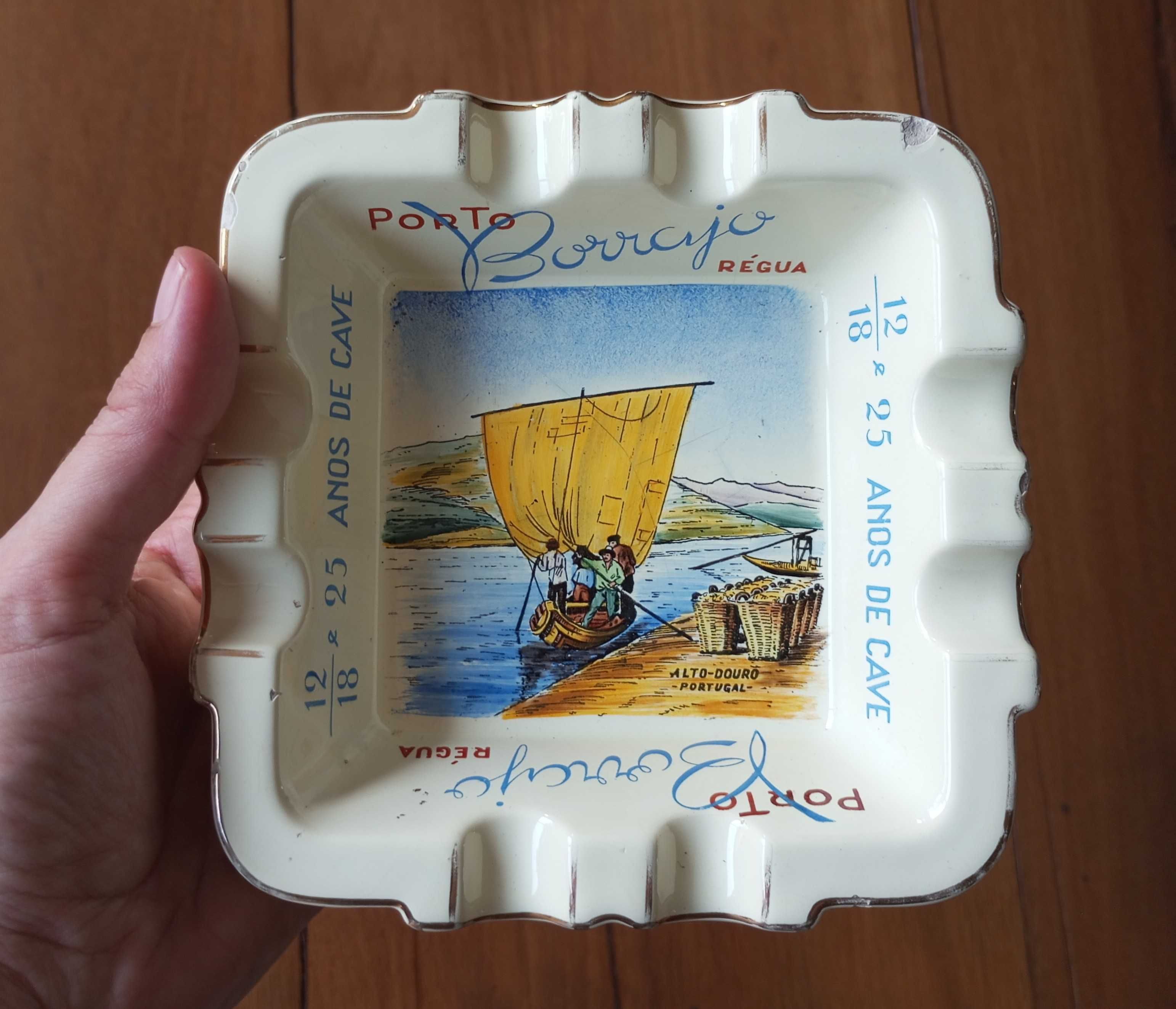 Cinzeiro publicitário Borrajo Régua vinhos produção Aleluia Aveiro