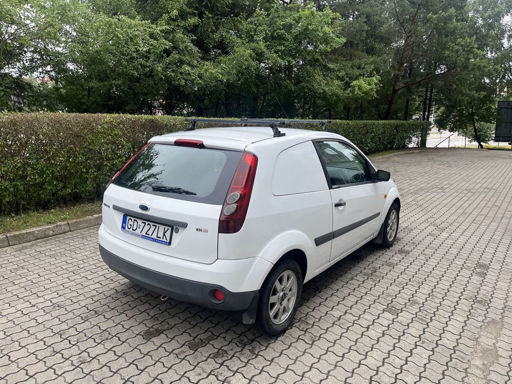 Ford Fiesta Van 1.4 tdci z klimatyzacją