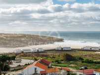 Lizandro, Ericeira - Moradia pé na areia