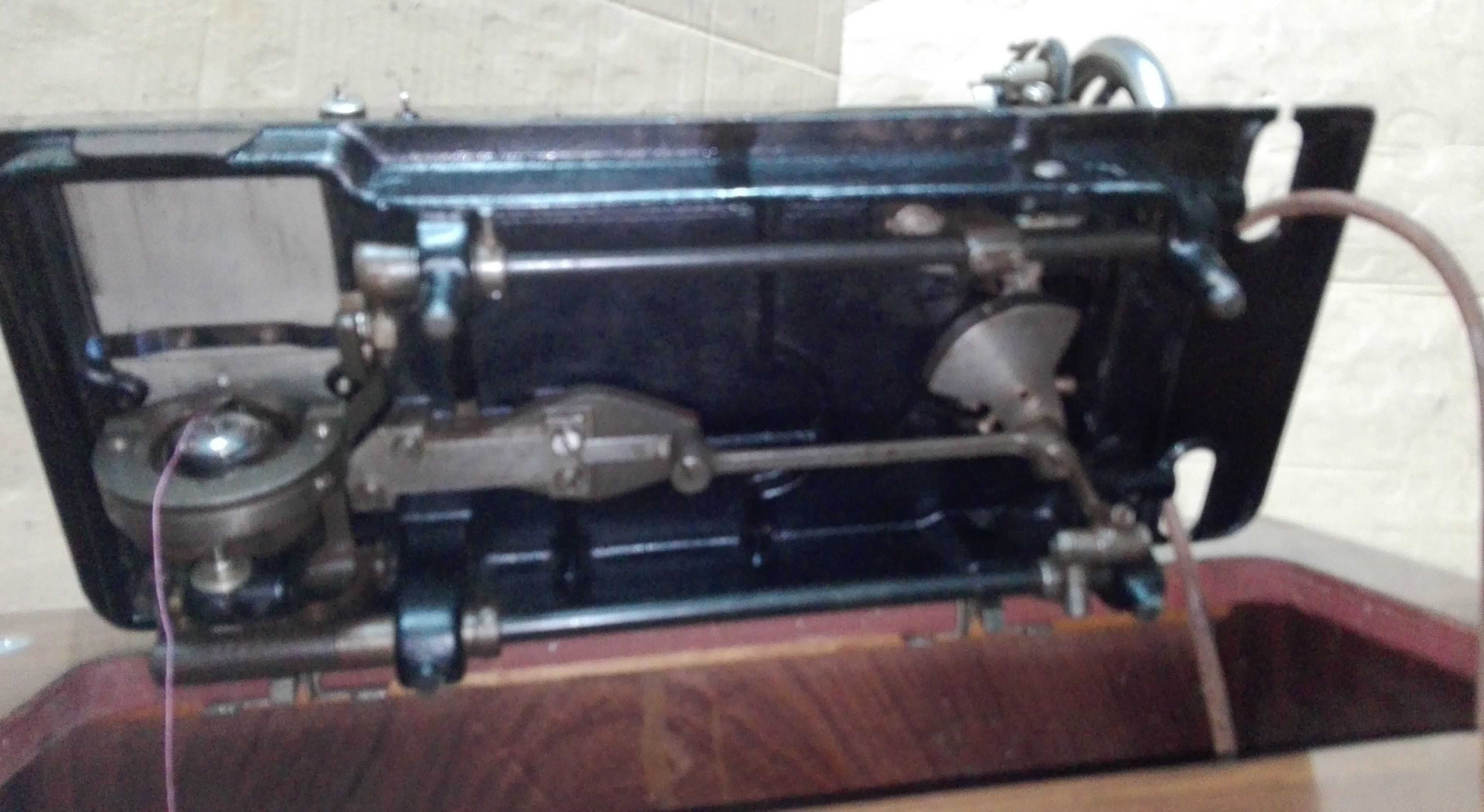 Máquina costura OLIVA (vintage)