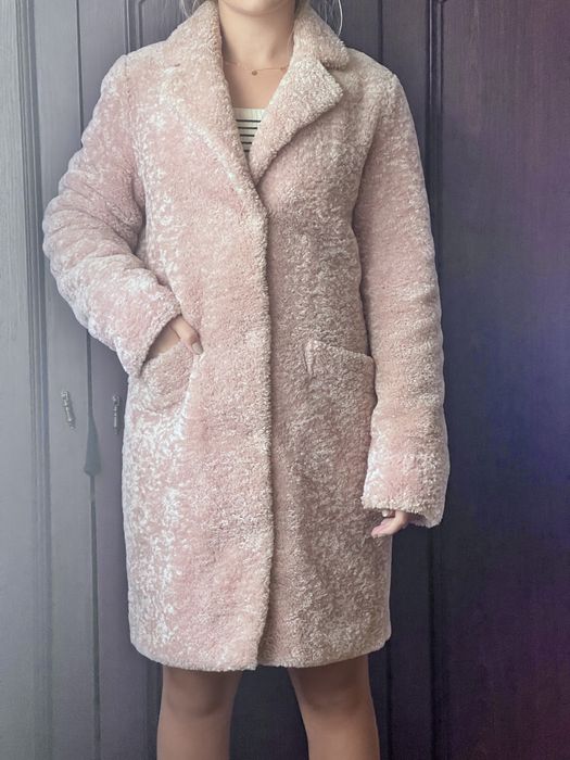 Розовая шубка на зиму