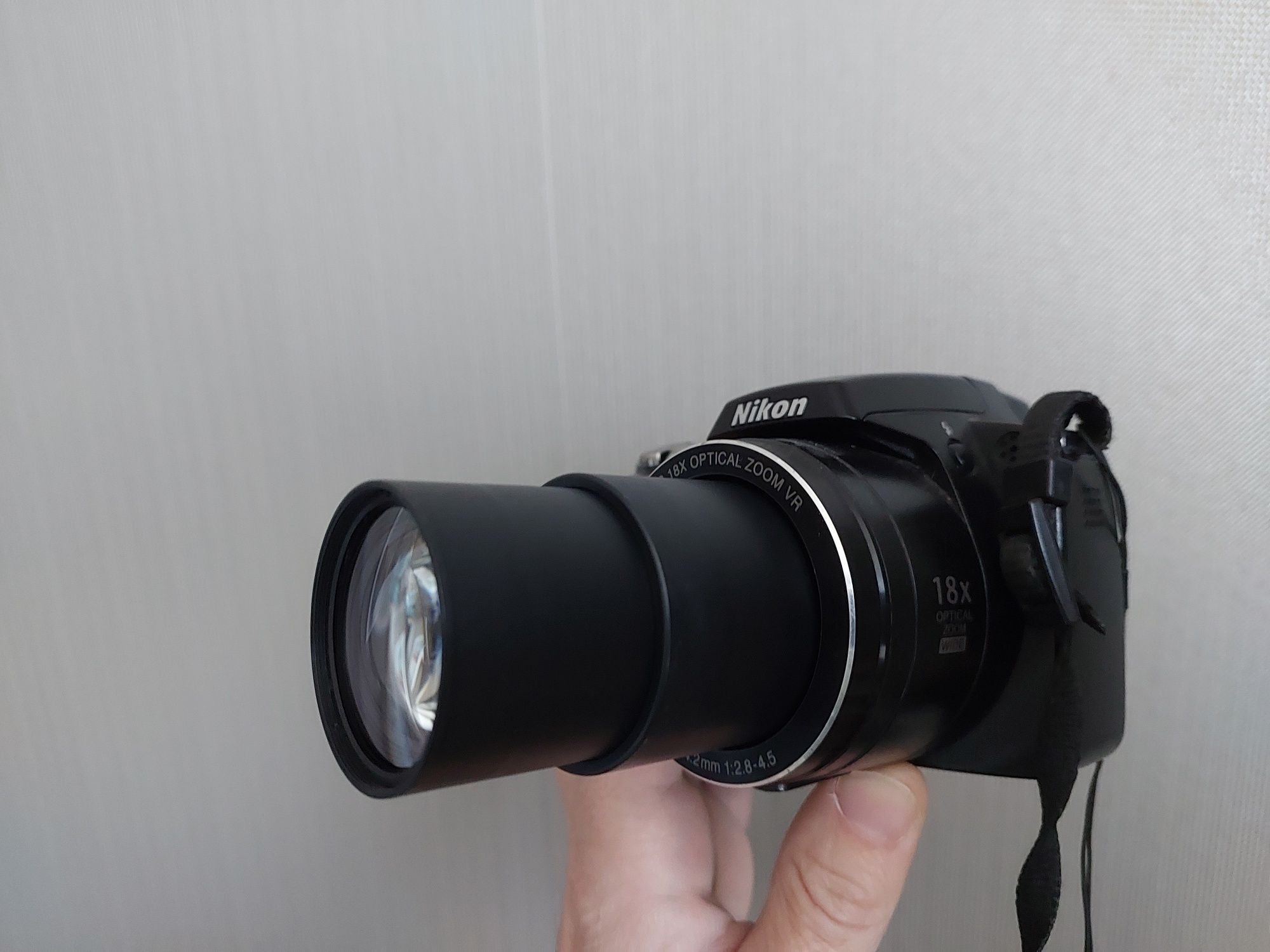 Цифровая фотокамера Nikon Coolpix P80