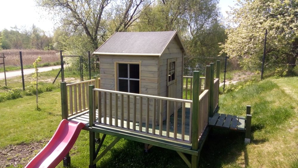 Domek drewniany dla dzieci, fajny i ładny, podrasowany