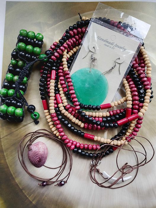 Moja szkatułka na biżuterię. Zestaw biżuterii. 1