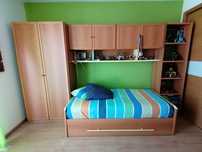 Mobília completa quarto tipo estúdio.