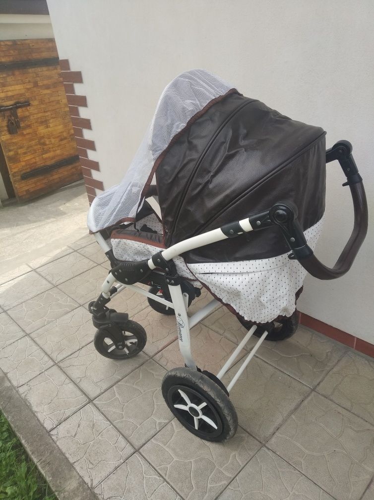 Продам коляску 3 в 1