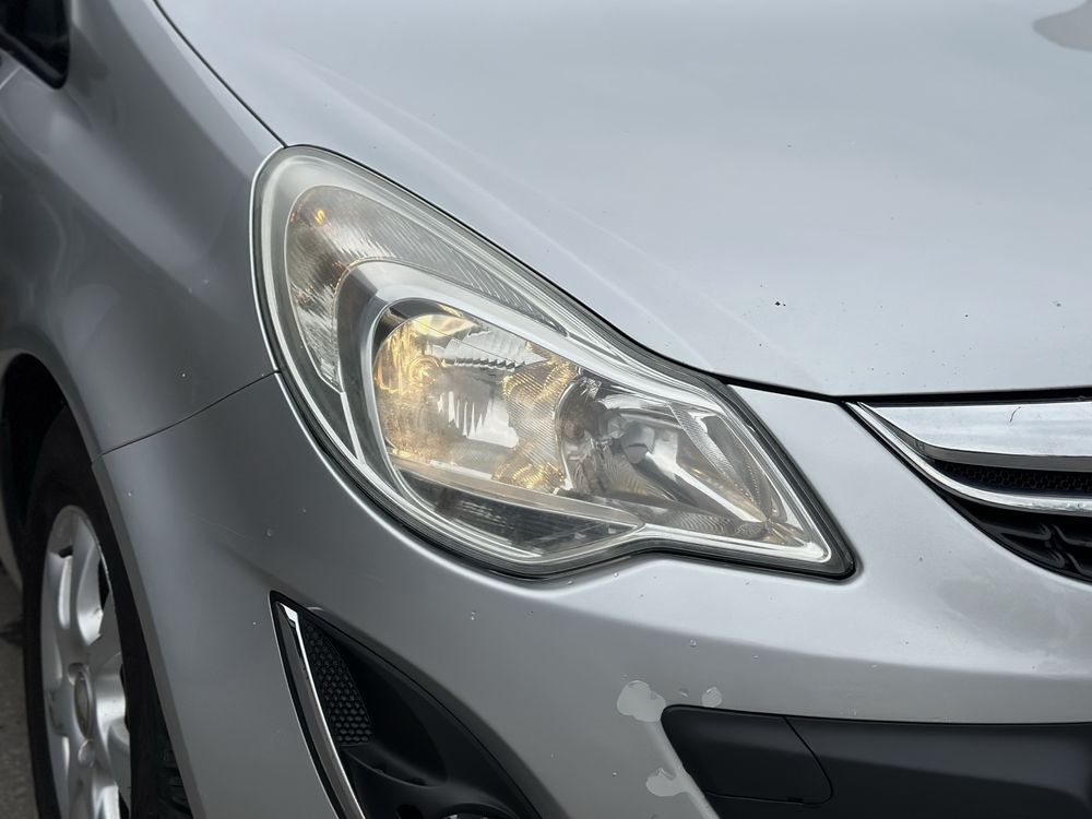 OPEL CORSA 2011 року, 1.2 бензин, механіка, передній привід.