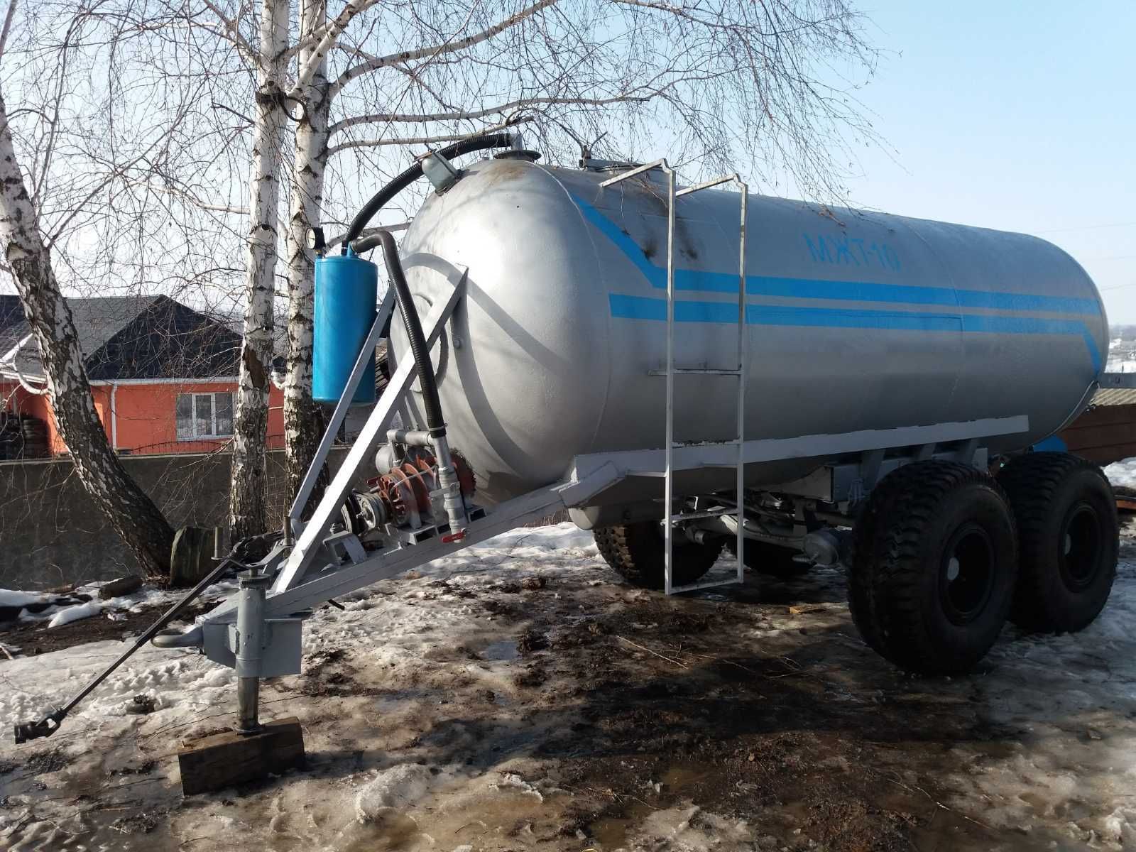 Бочка МЖТ-10 вакумна з розкидачем навозу 12-14м