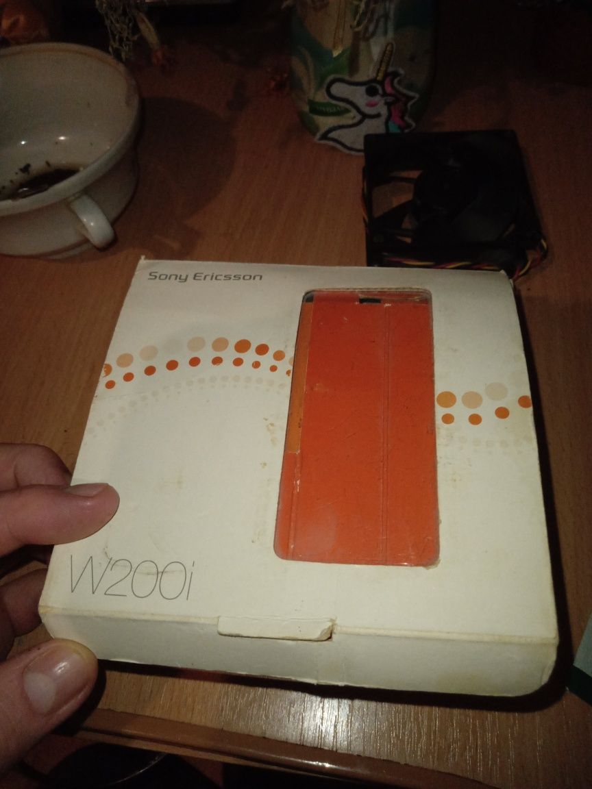 Корпус sony Ericsson w200i 2шт зарядка usb коробка