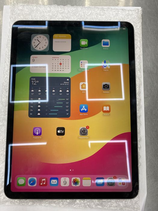Продам iPad  pro 11 64 gb все оригінал !