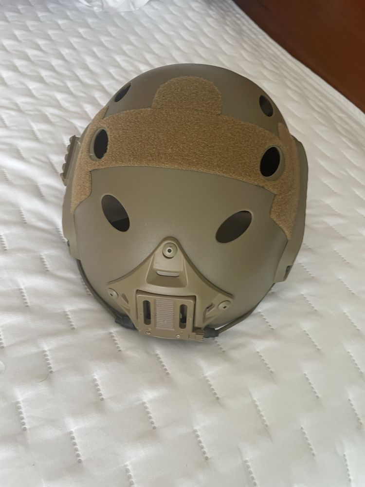 Capacete de airsoft