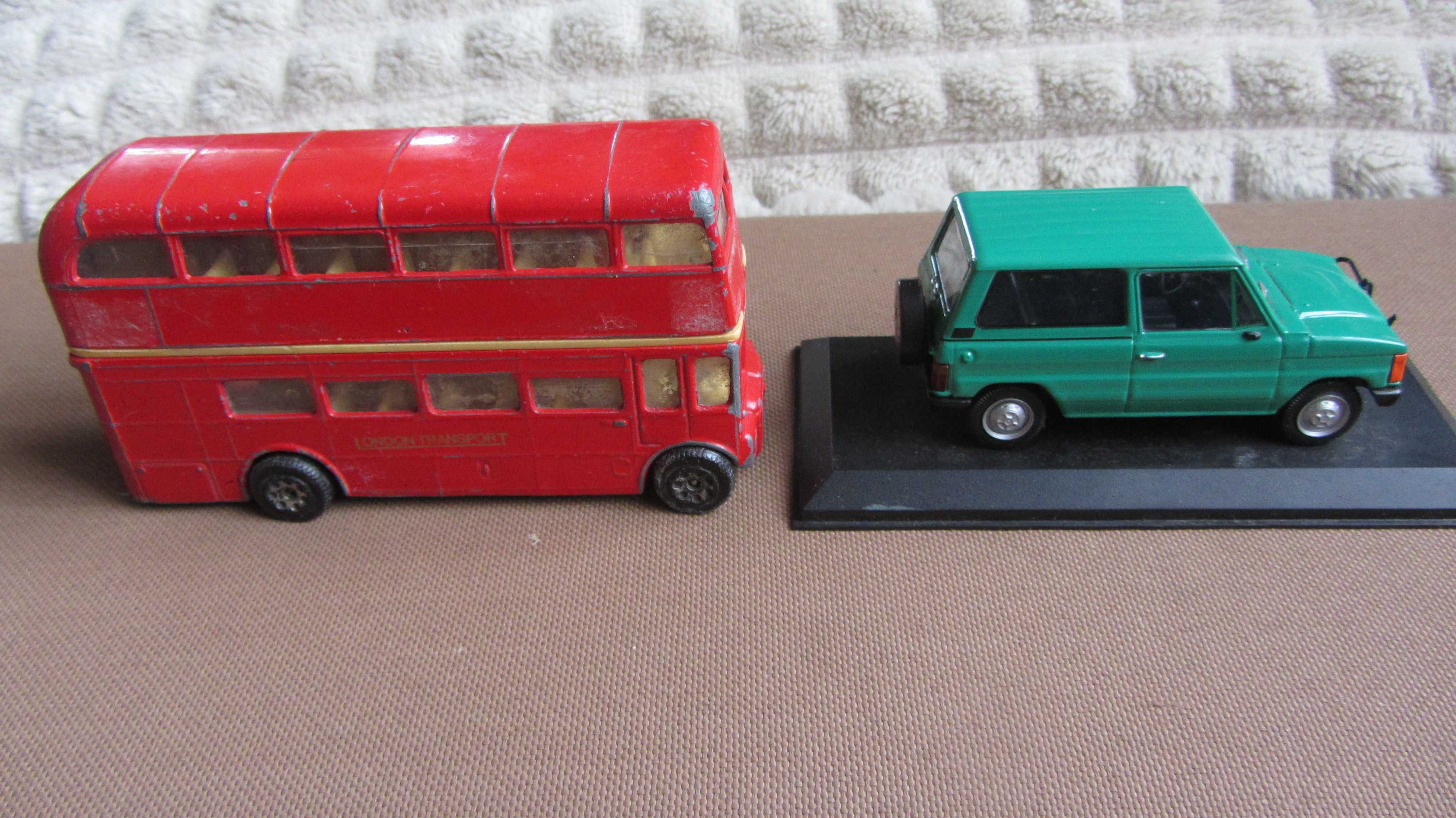 Одним лотом 2 авто. London Buses by Corgi та Aro 10 .