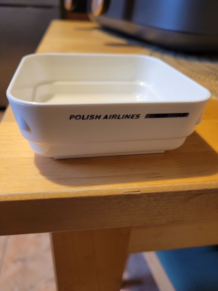 PLL LOT  różne gadzety ceramiczne i plastikowe