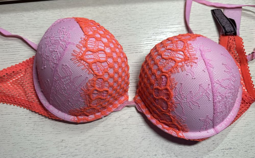 Бюстгальтер Victoria's Secret Bombshell рожевий