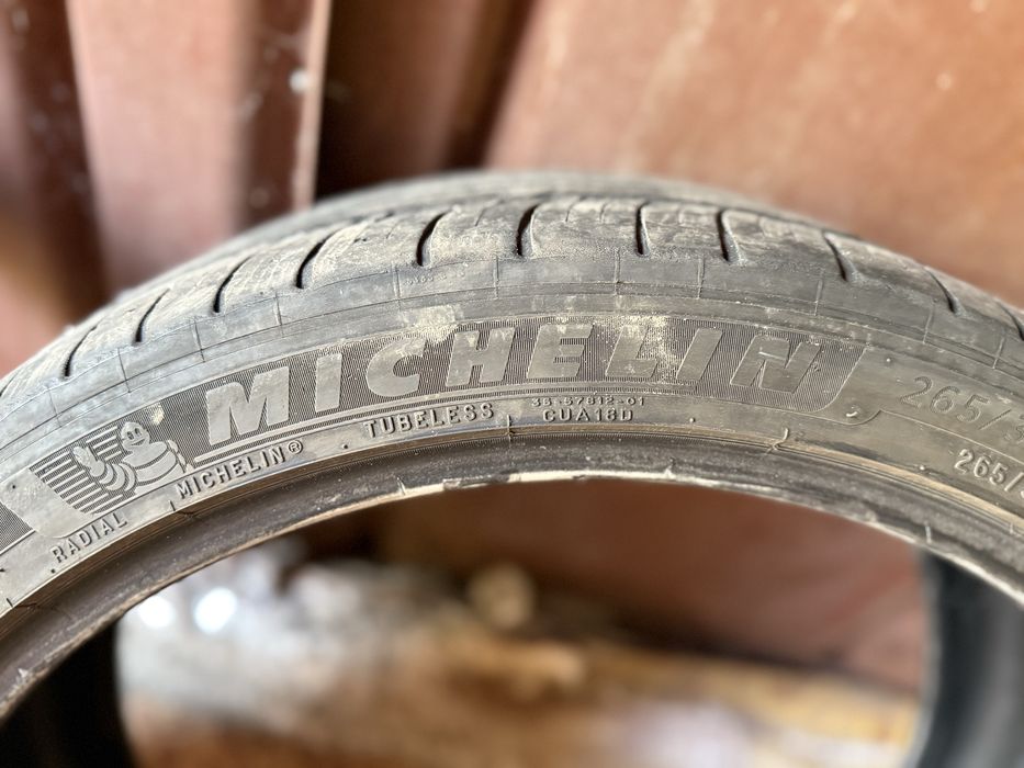 265/35 R 21 295/30 резина по одній всесезон