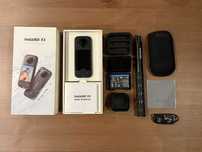 Kamera Insta360 X3, zestaw-2 x bateria, kijek, ładowarka, etui i inne