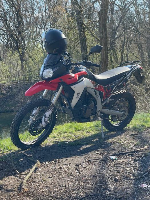 Продам мотоцикл Lonsin300