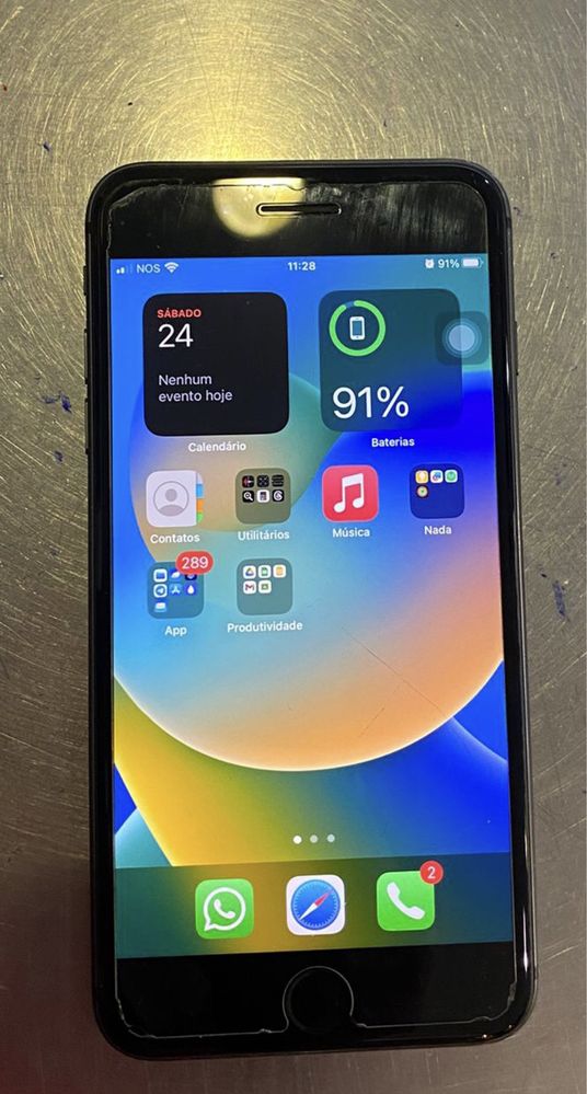 iPhone 8 plus em otima condição