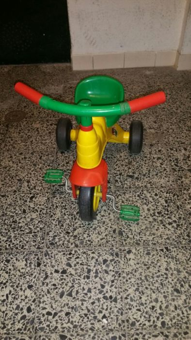 Triciclo para crianças