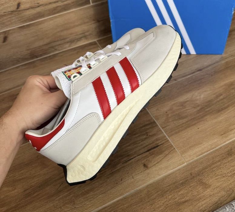Кроссовки Adidas Retropy E5 кросівки адідас 46..48