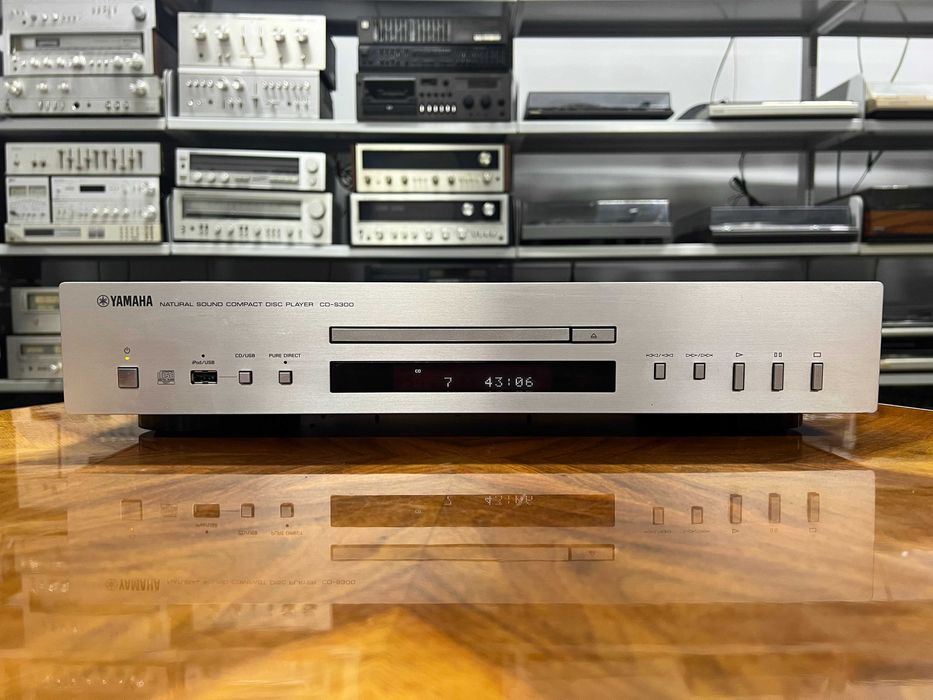 Odtwarzacz płyt CD Yamaha CD-S300 Audio Room