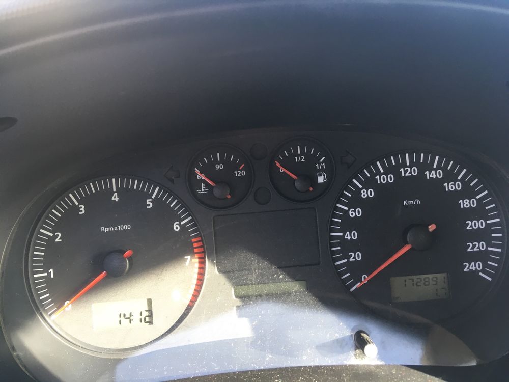 Seat Leon 1,6 benzyna 1999r