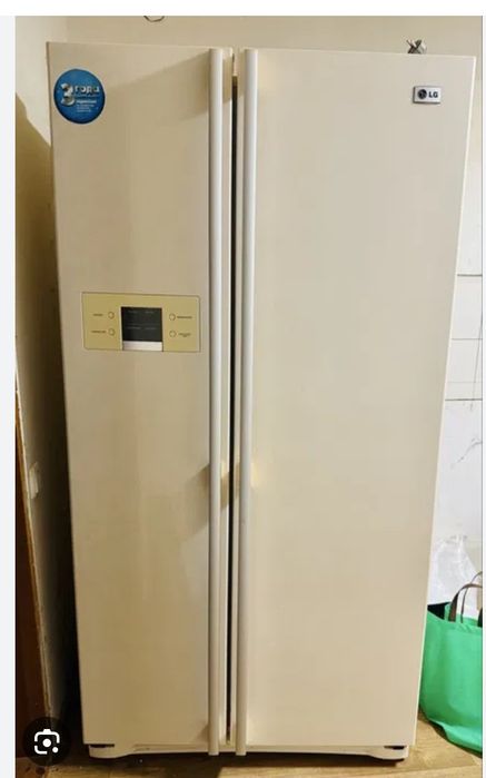 Продам холодильник с доставкою