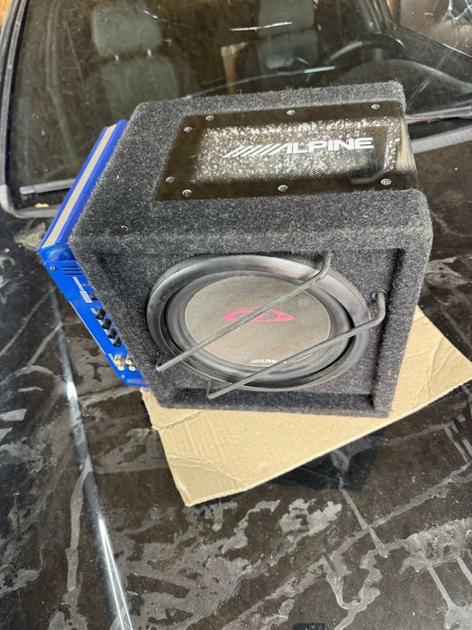 Автомобільний сабвуфер Alpine с Усилителям Blaupunkt 400 Watt