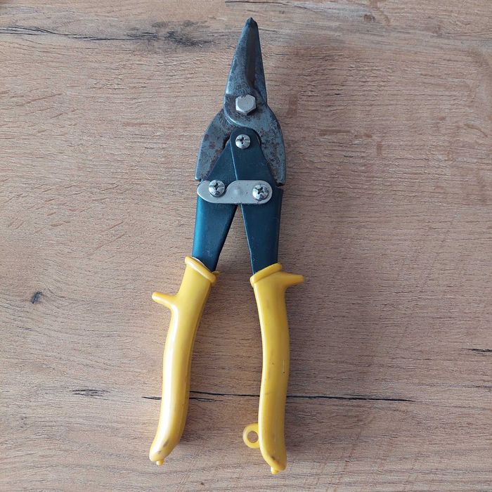 Nożyce do blachy proste