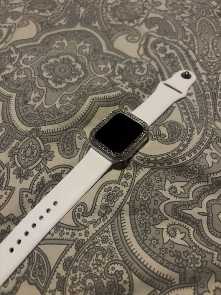 Apple Watch Series SE 1 (2020) GPS 40mm - Aluminio Prateado