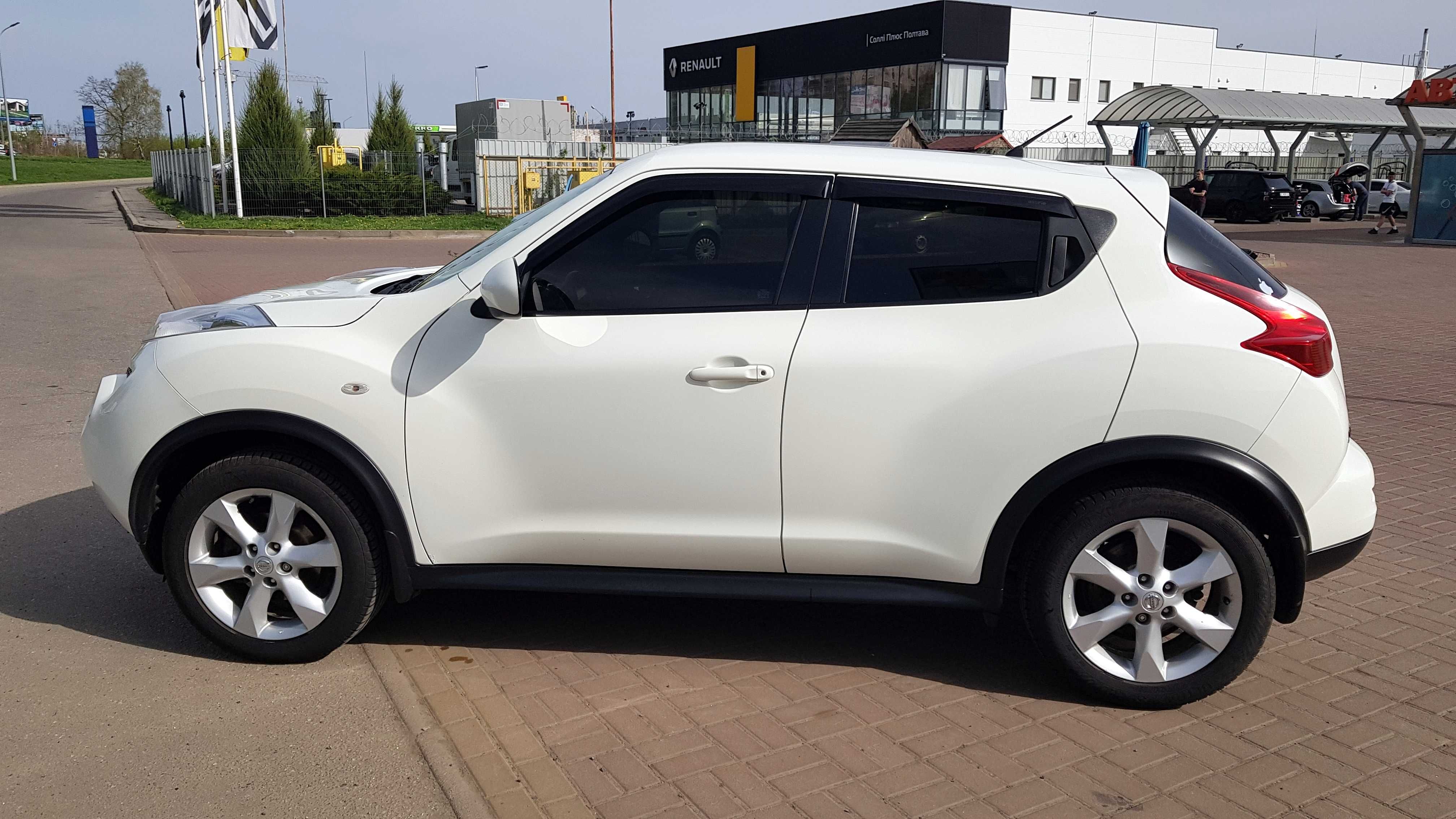 Nissan Juke 2012, I покоління  •  1.6T CVT (117 к.с.)