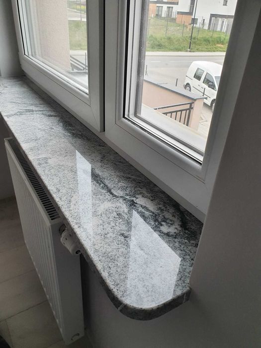 Parapety granitowe na wymiar, najniższe ceny, do 20km transport gratis