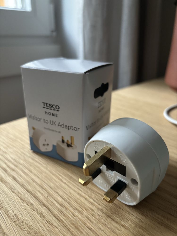 Adaptador tomada UK