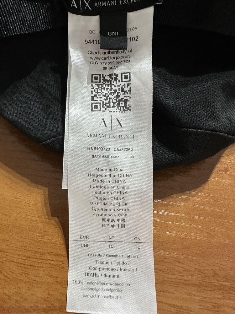 Продам панамку Armani Exchange