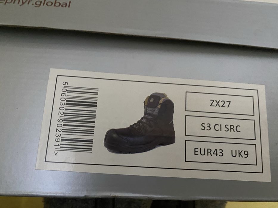 Sprzedam buty robocze-zimowe NOWE !!!
