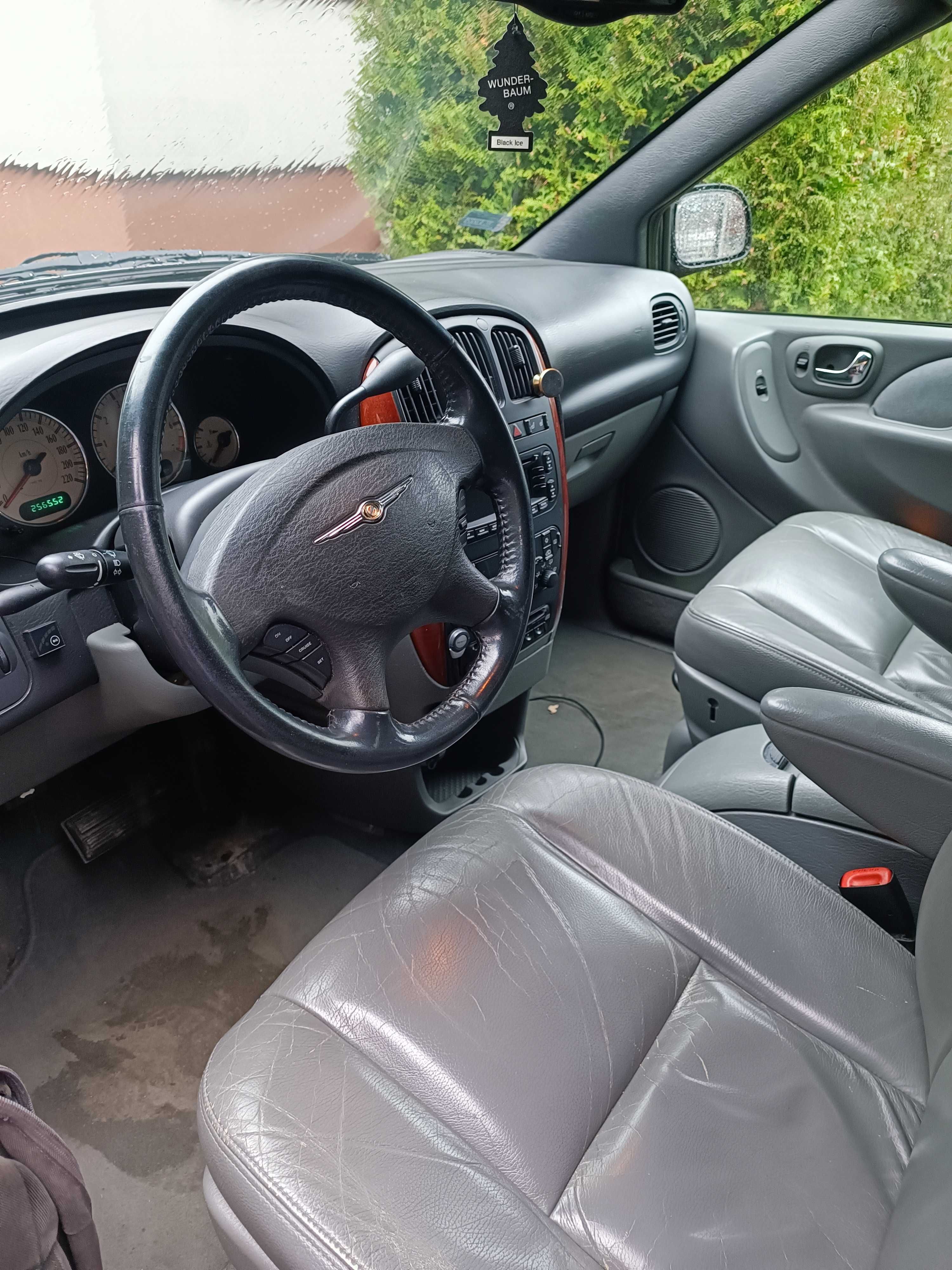 Chrysler Grand Voyager 3.3L, 4x4 Limited LPG