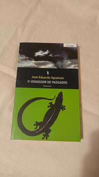 Livro O Vendedor de Passados, José Eduardo Agualusa

de José E