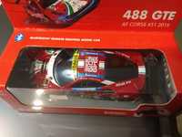 Nowe Ferrari 488 gte z kolekcji shell racing sterowane telefonem przez