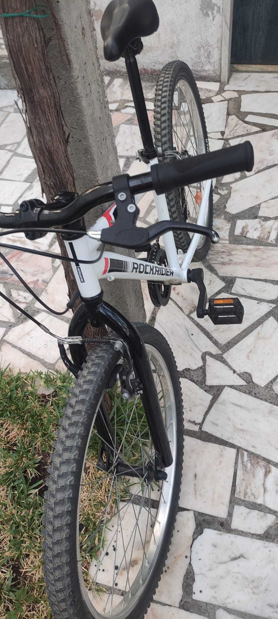 Bicicleta rockrider st100 24 polegadas muito bom estado