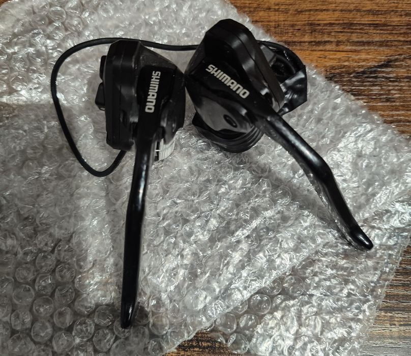 Shimano Ultegra Di2 ST-6871