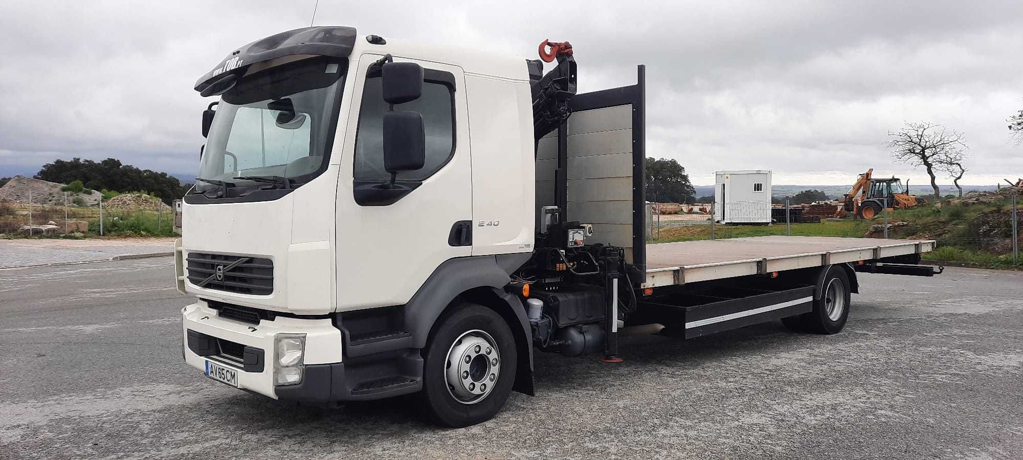 VOLVO FL4 13 ton ano 2010 económico