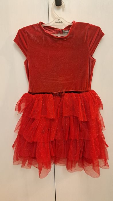 Czerwona sukienka 128