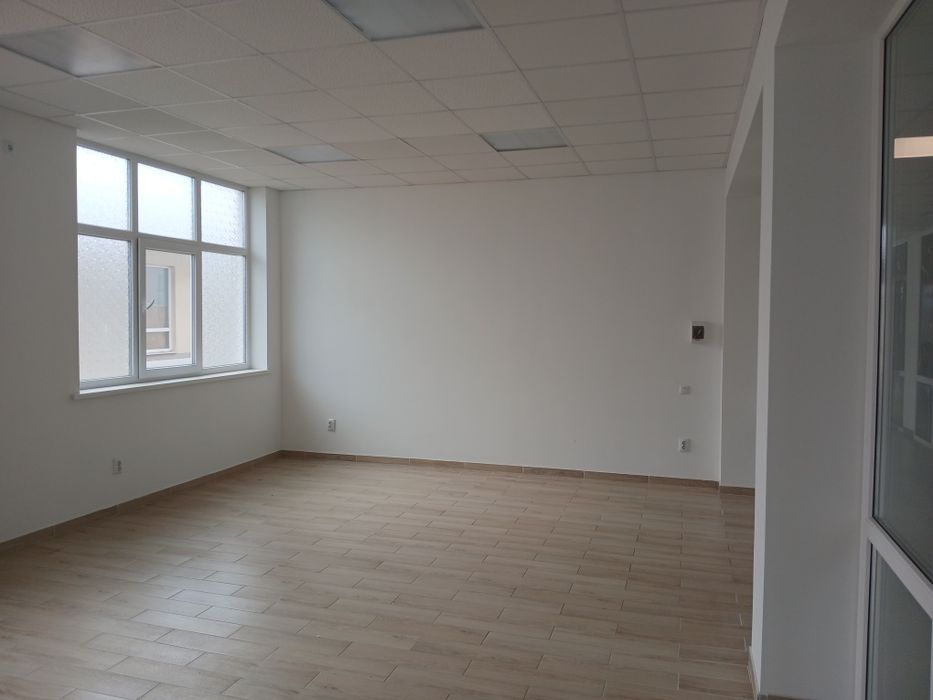 Продаж приміщення в ТЦ під комкрцію