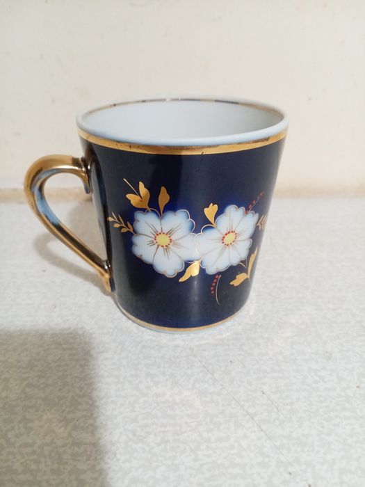 Стеклянная и фарфоровая посуда