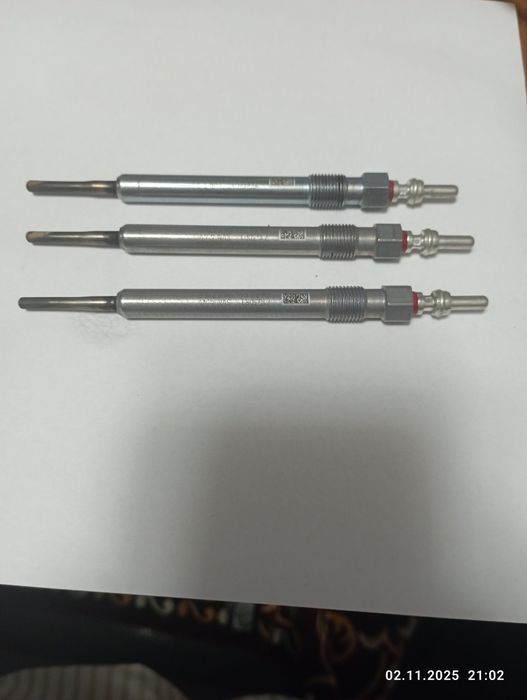 04L 963 319 E свічки накалу ваг