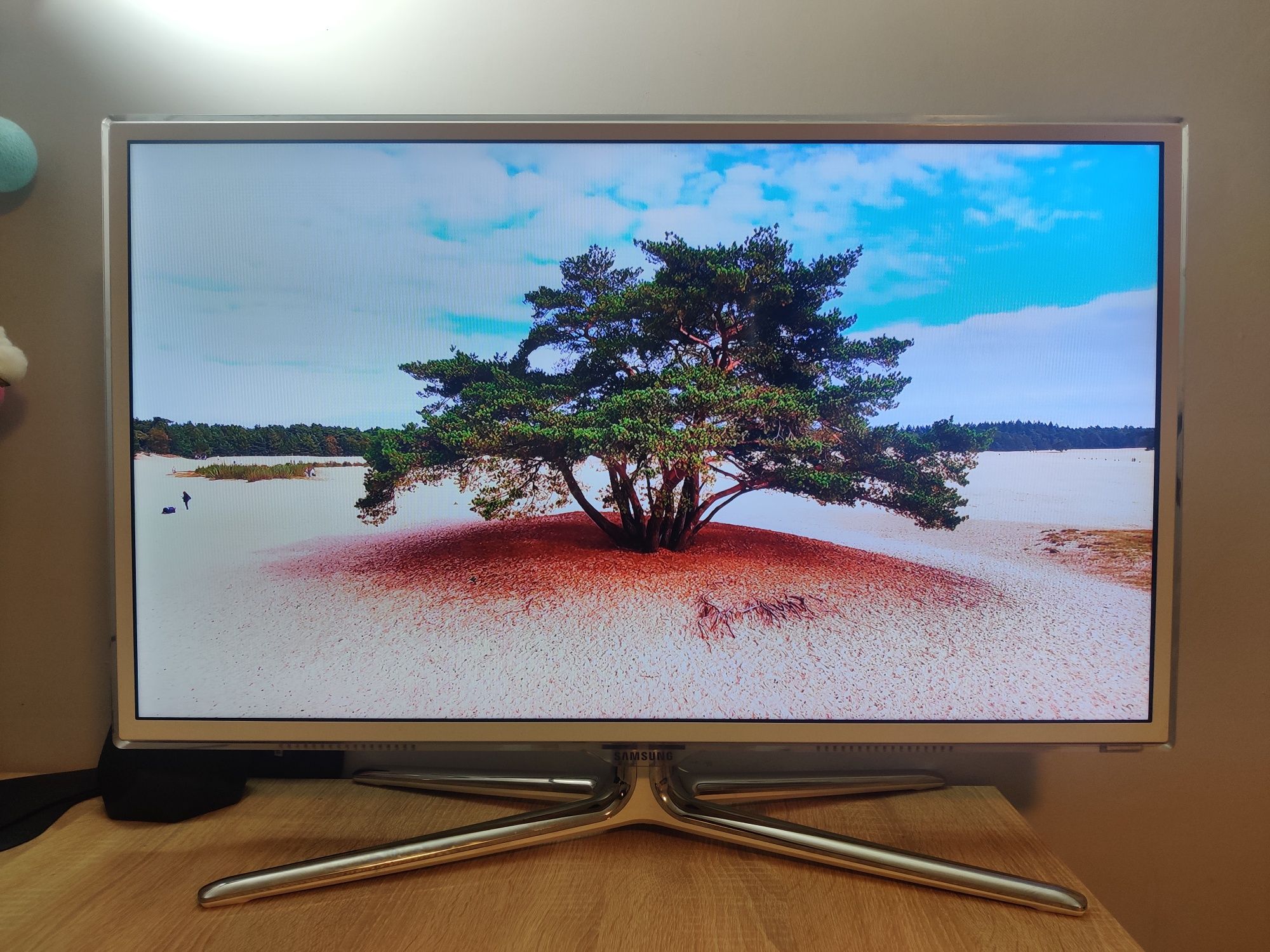 Smart TV 32" Samsung UE32ES6717U телевізор